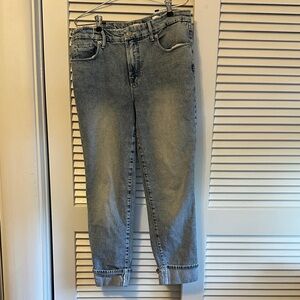 Good American Mid Rise Weekender Slim Straight Size 8/29